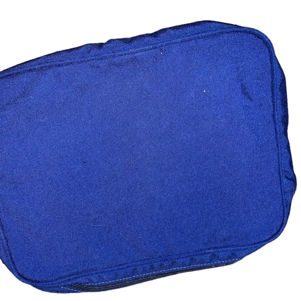 Vintage DELTA Airlines Logo Blue nylon Portfolio Zipper Bag 16W 12H Outer Pocket